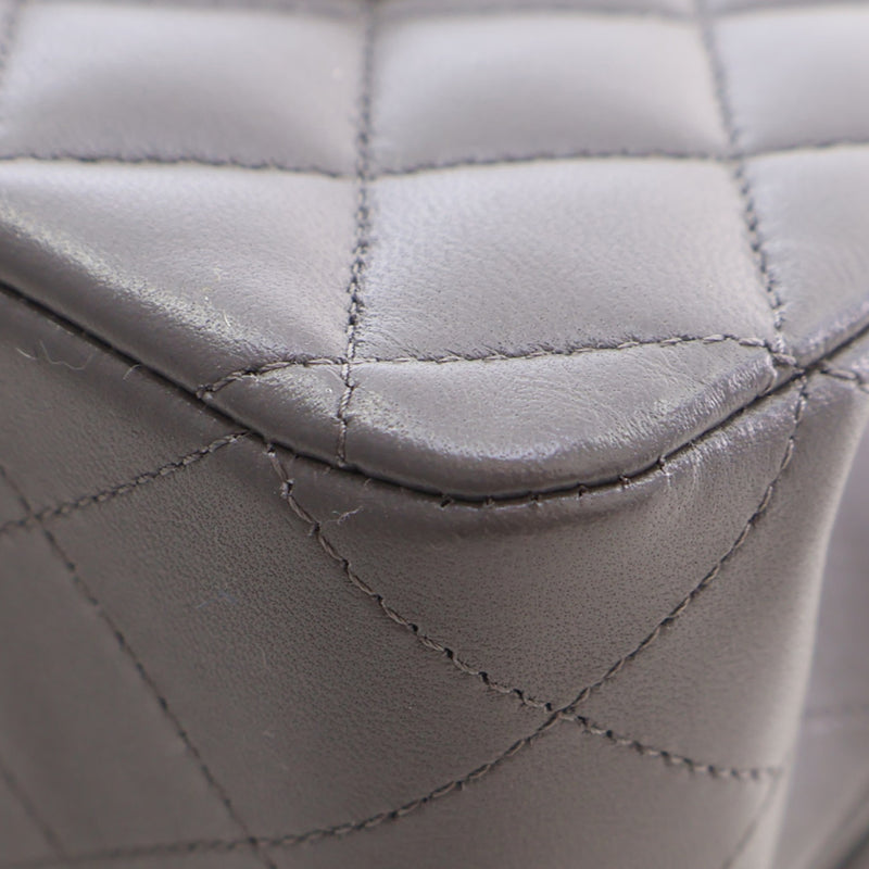Medium Classic Lambskin Double Flap - Image 10