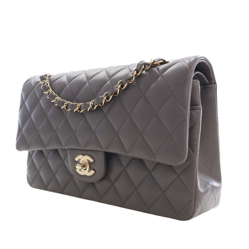 Medium Classic Lambskin Double Flap - Image 3