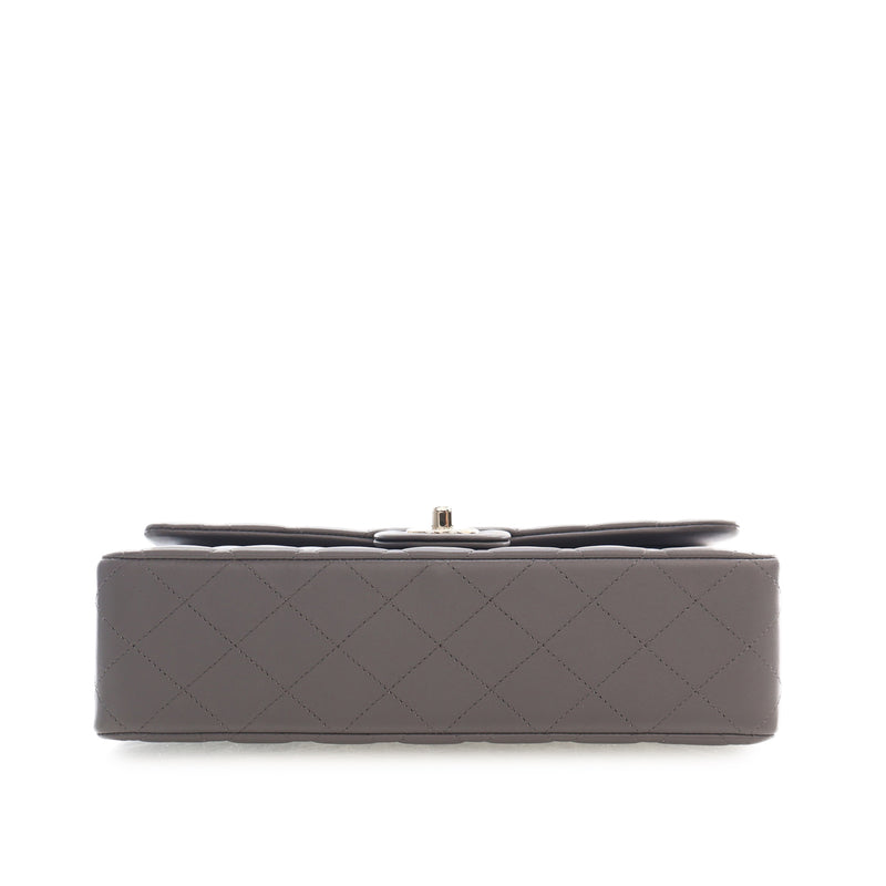 Medium Classic Lambskin Double Flap - Image 7