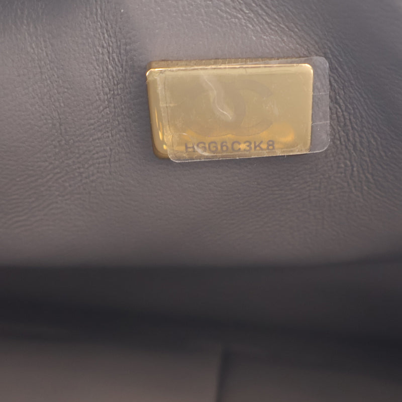 Medium Classic Lambskin Double Flap - Image 9