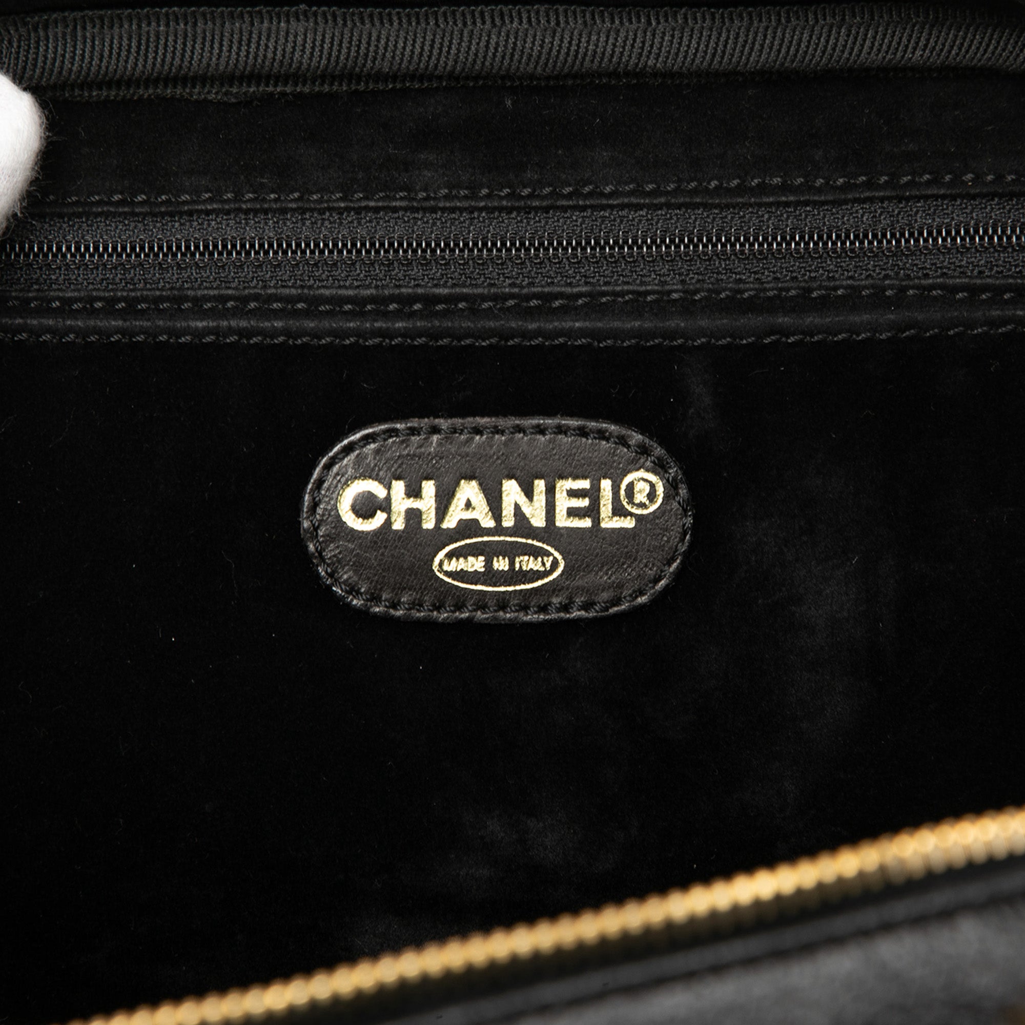 CC Caviar Vanity Case - Image 5