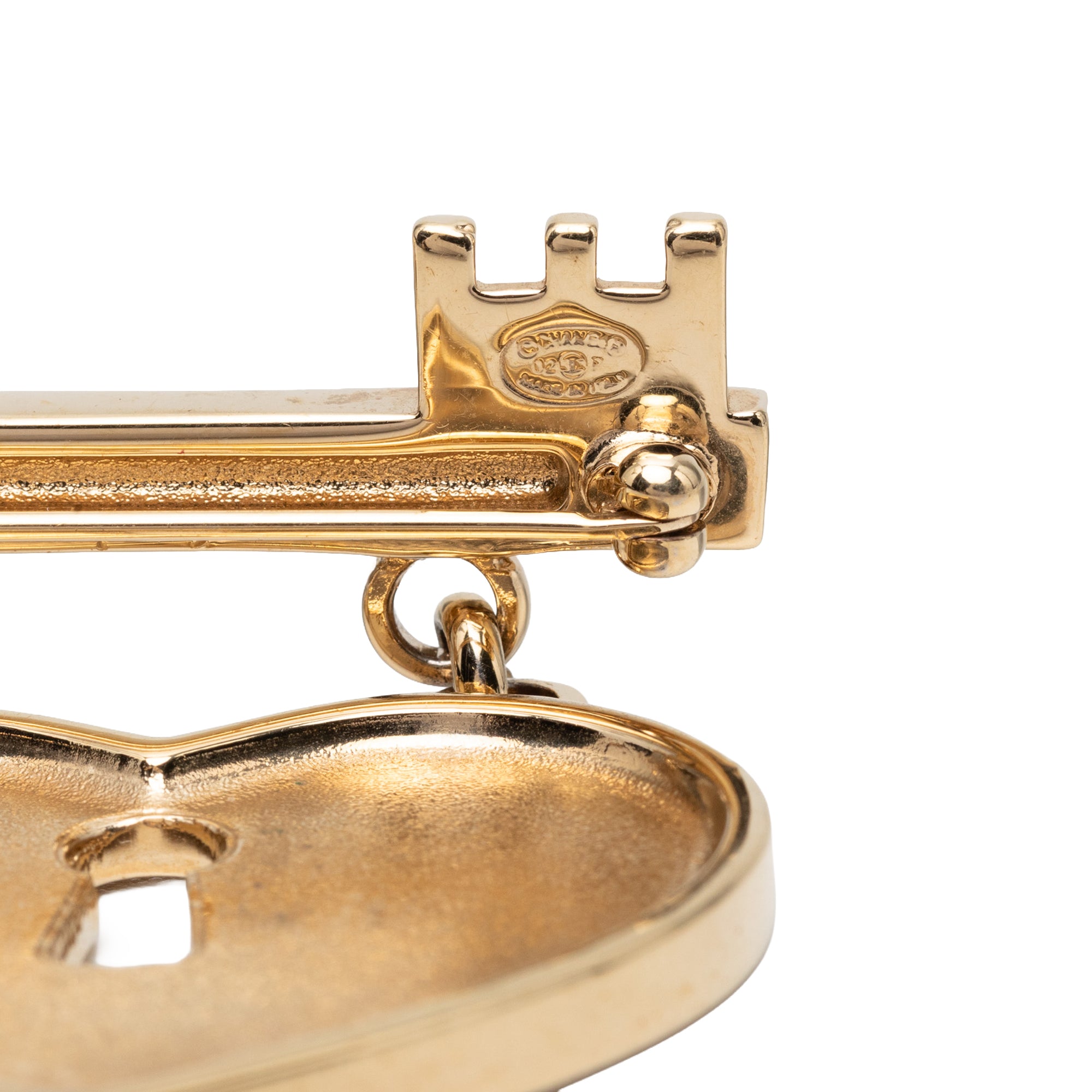 CC Gold Plated Strass Heart Lock and Key Brooch - Image 3