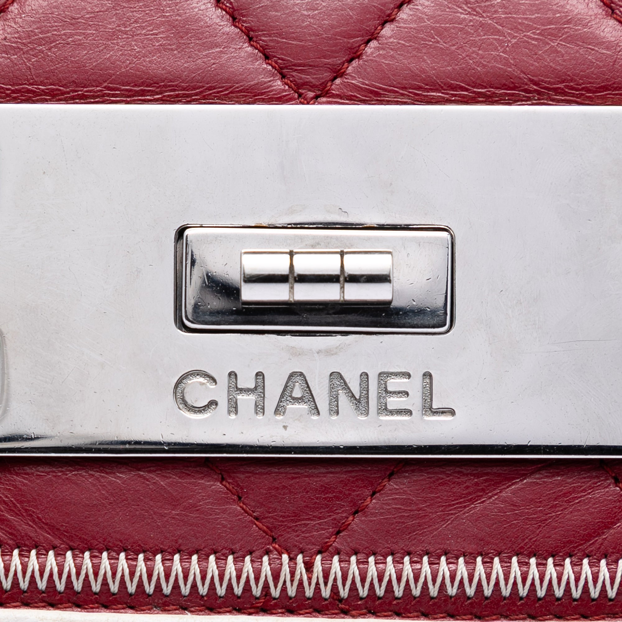 Quilted Aged Lambskin Reissue 2.55 East West Flap - Image 5
