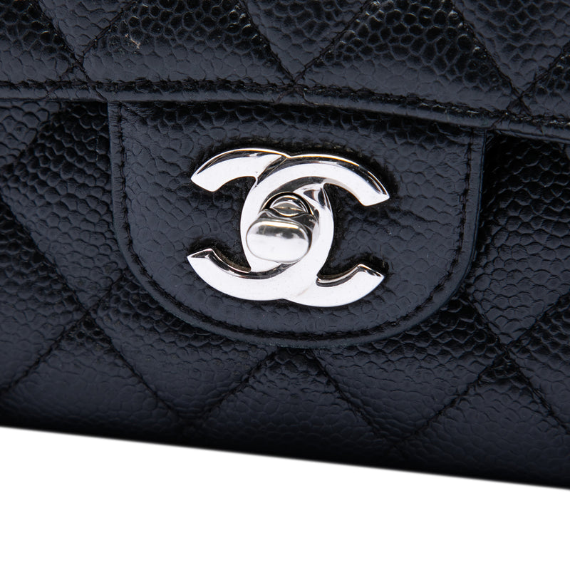 Medium Classic Caviar Double Flap - Image 5