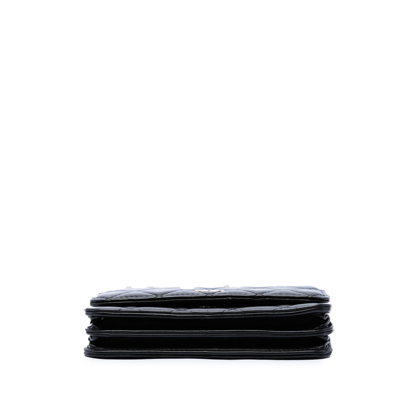 CC Quilted Calfskin Maxi Pearls Wallet on Chain - Image 3