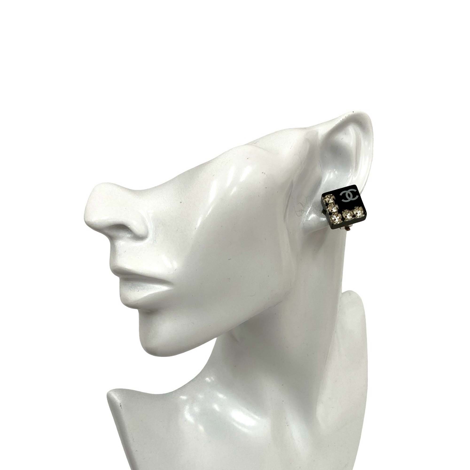 CC Resin Rhinestone Square Clip On Earrings - Image 7