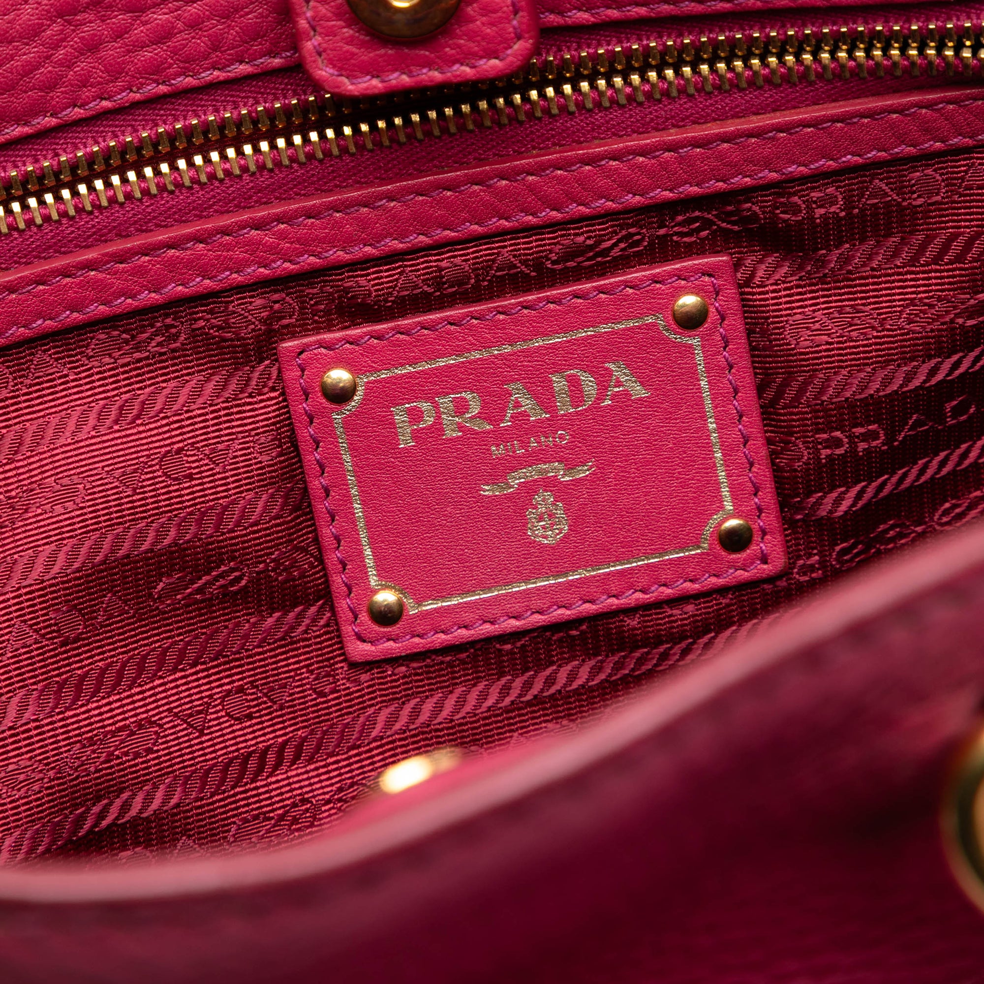 Vitello Daino Embossed Canapa Logo Open Convertible Tote - Image 5