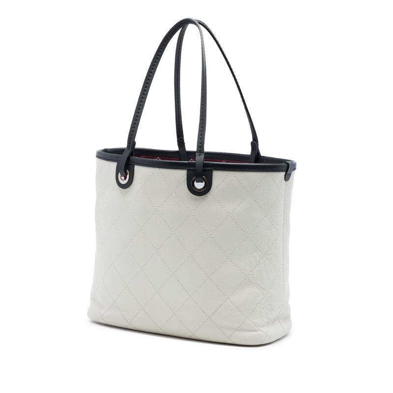 Quilted Caviar Shopping Fever Tote - Image 2
