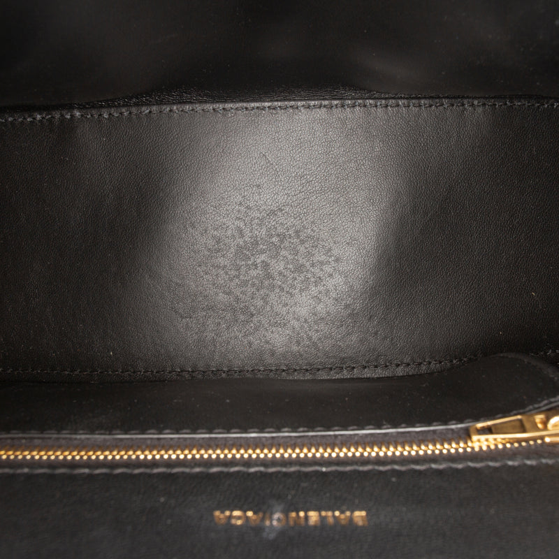 Small Shiny Box Calfskin Hourglass Top Handle Bag - Image 4