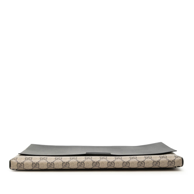 Large GG Supreme Clutch - Image 3