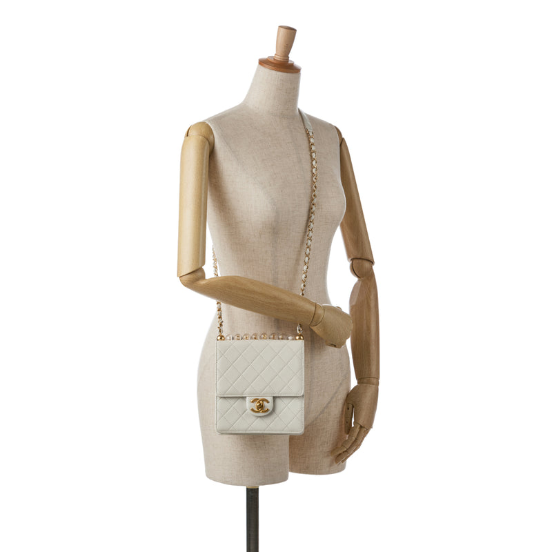 Small Chic Pearls Flap - Image 10