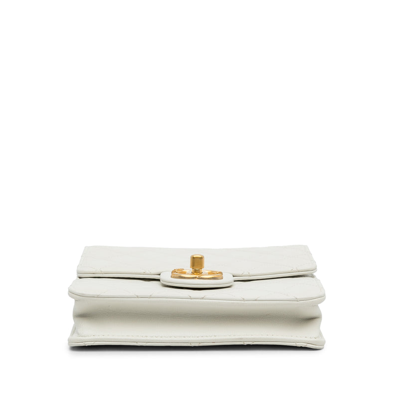 Small Chic Pearls Flap - Image 5