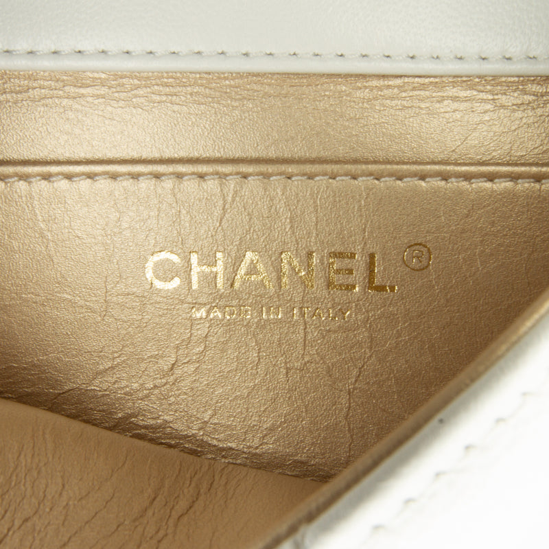 Small Chic Pearls Flap - Image 7