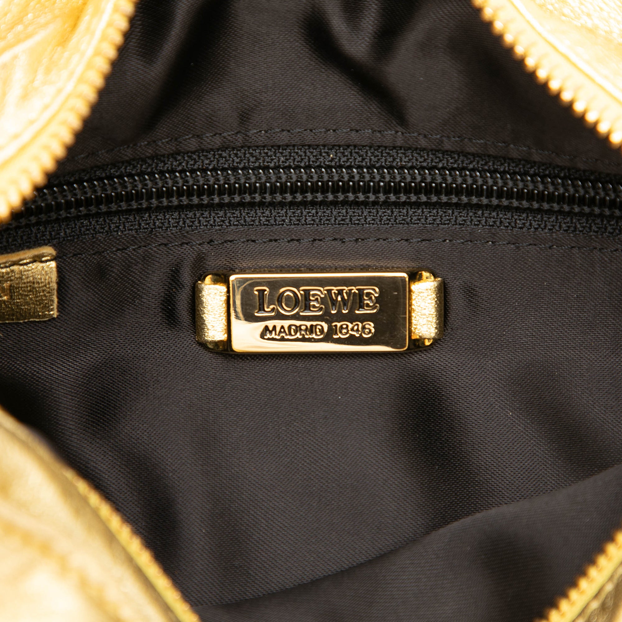Nappa Flamenco Tassel Crossbody - Image 5