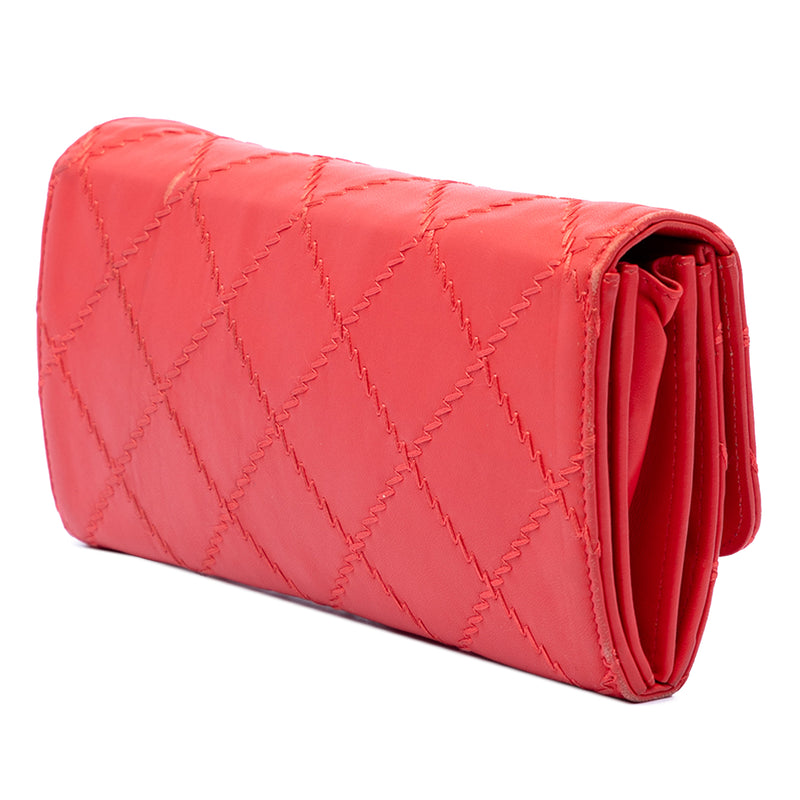 CC Quilted Lambskin Ultimate Stitch Wallet On Chain - Image 2