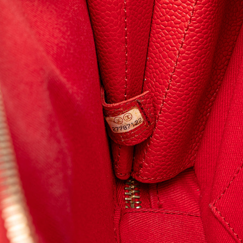 Small Quilted Caviar Top Handle Camera Bag - Image 7