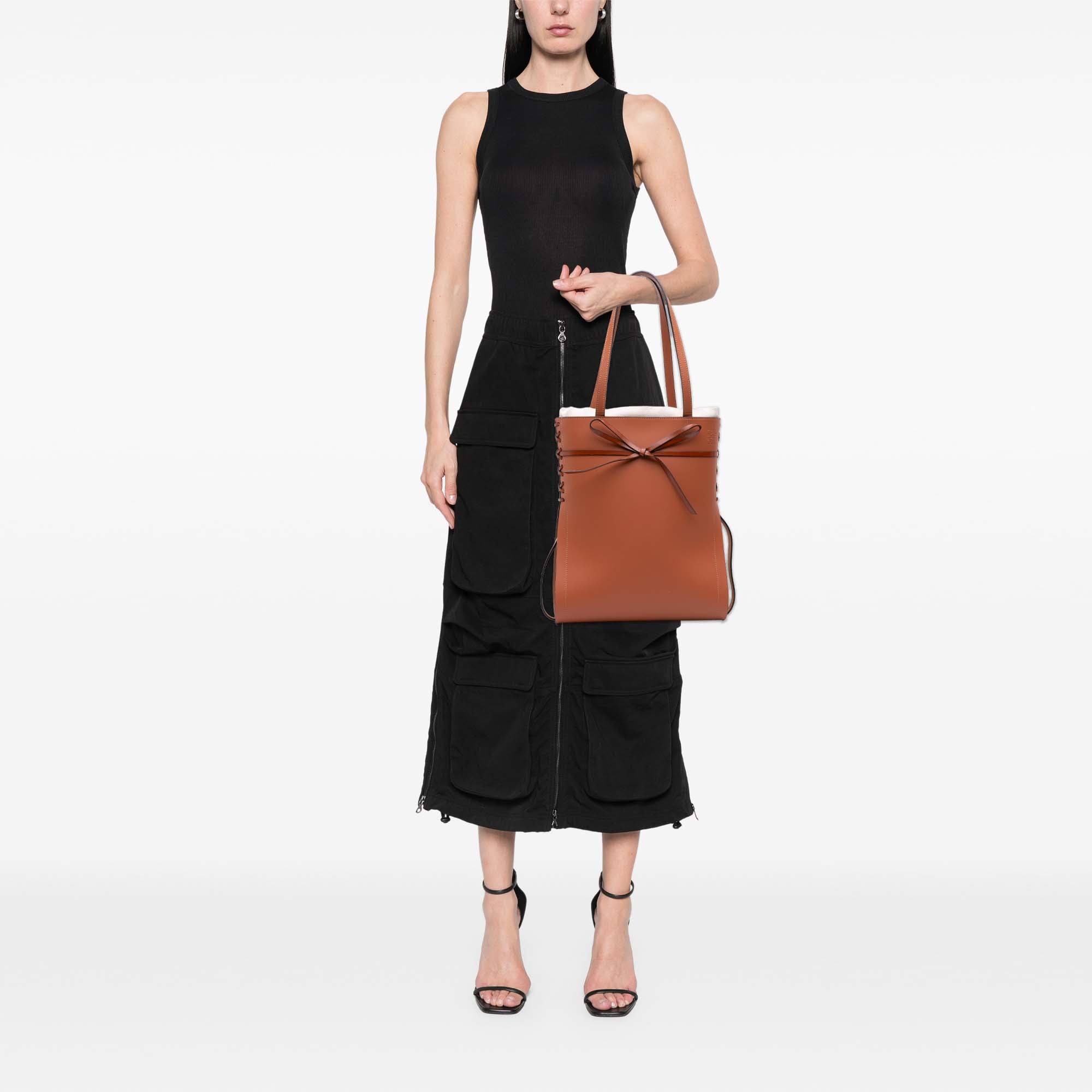 Leather Ikebana Tote - Image 12