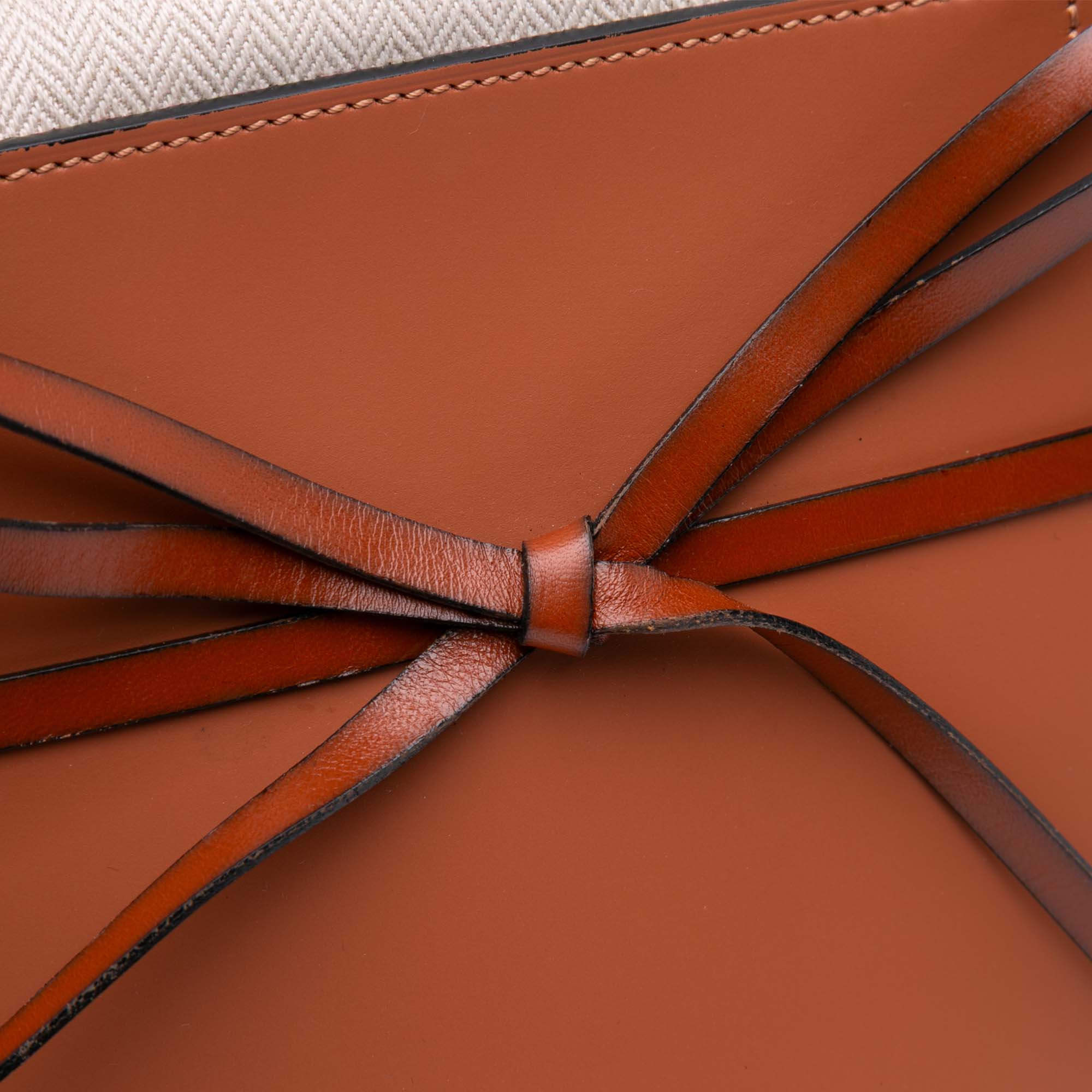 Leather Ikebana Tote - Image 8