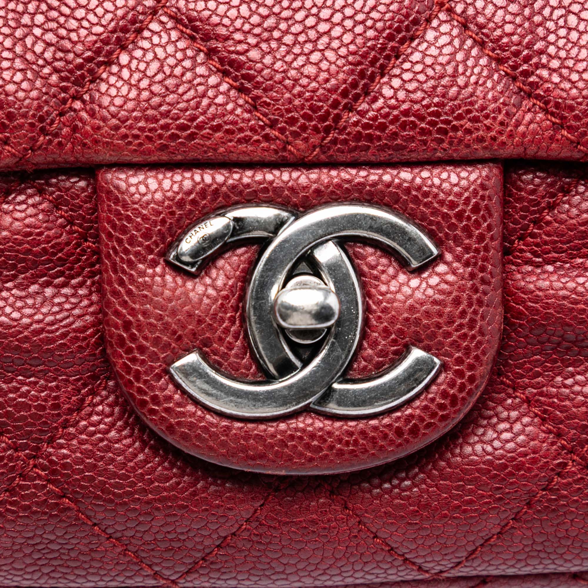 Jumbo Quilted Iridescent Caviar Easy Flap - Image 4