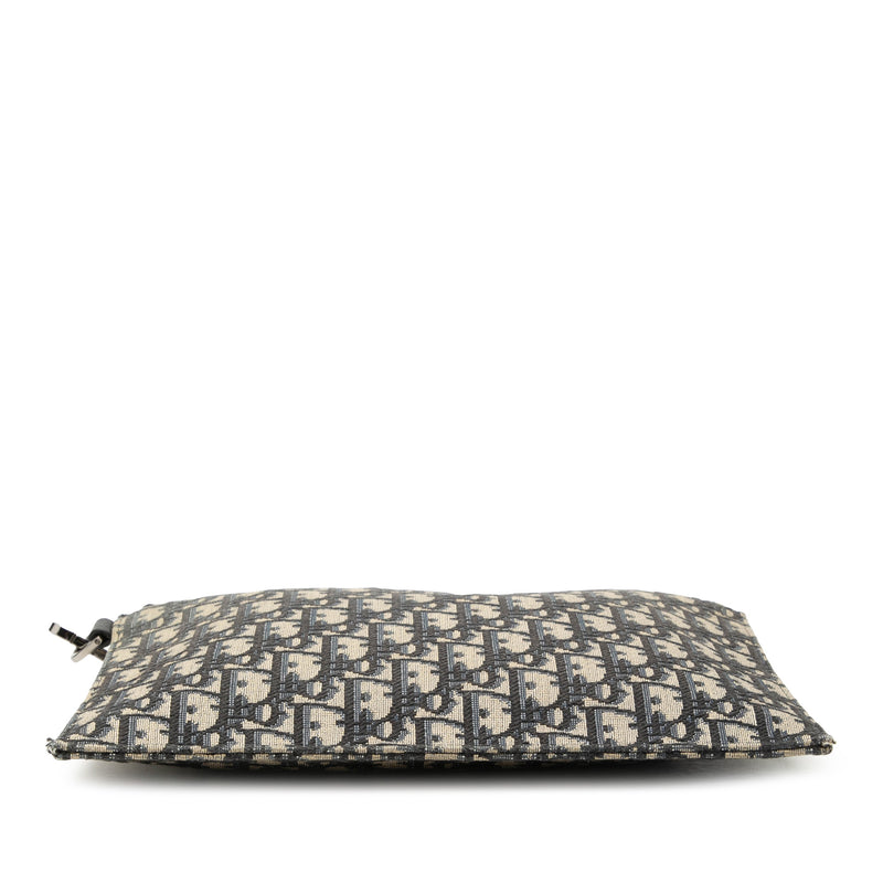 Oblique Canvas A4 Zipped Pouch - Image 3