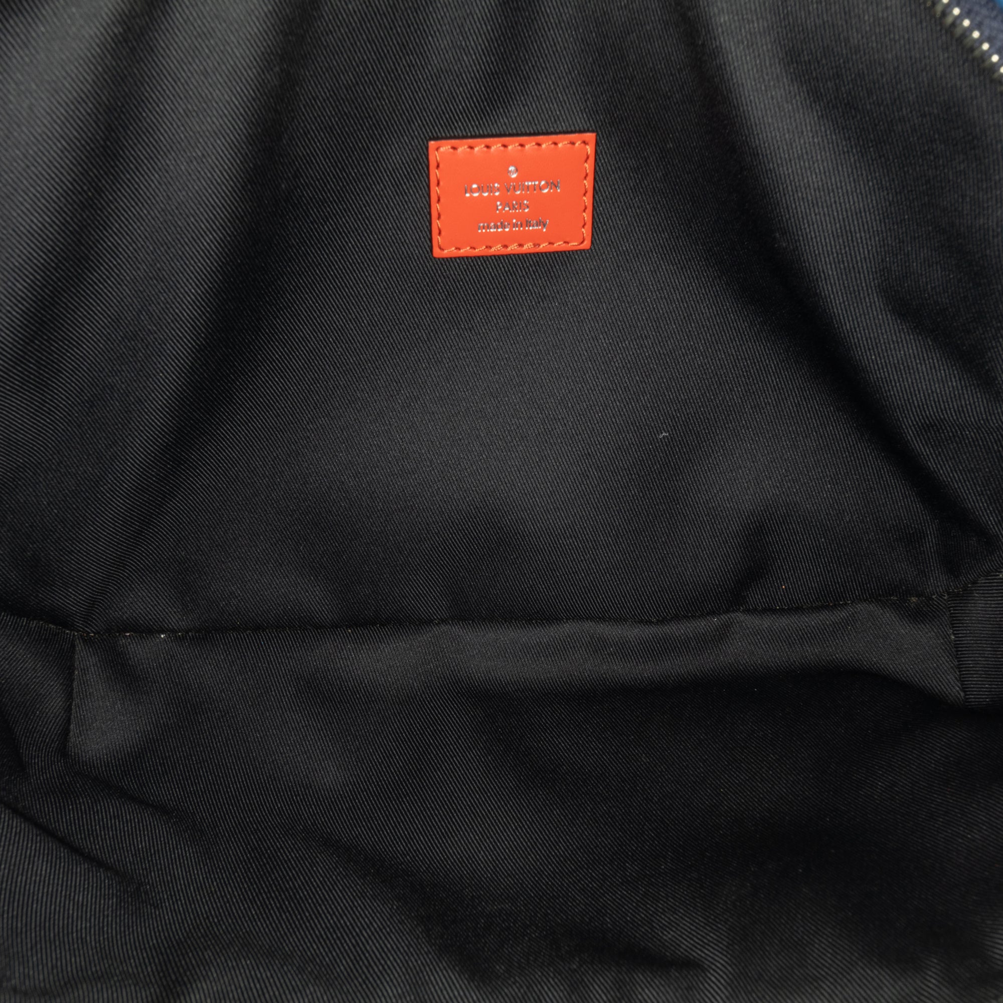 Epi Damier Graphite Bumbag - Image 5