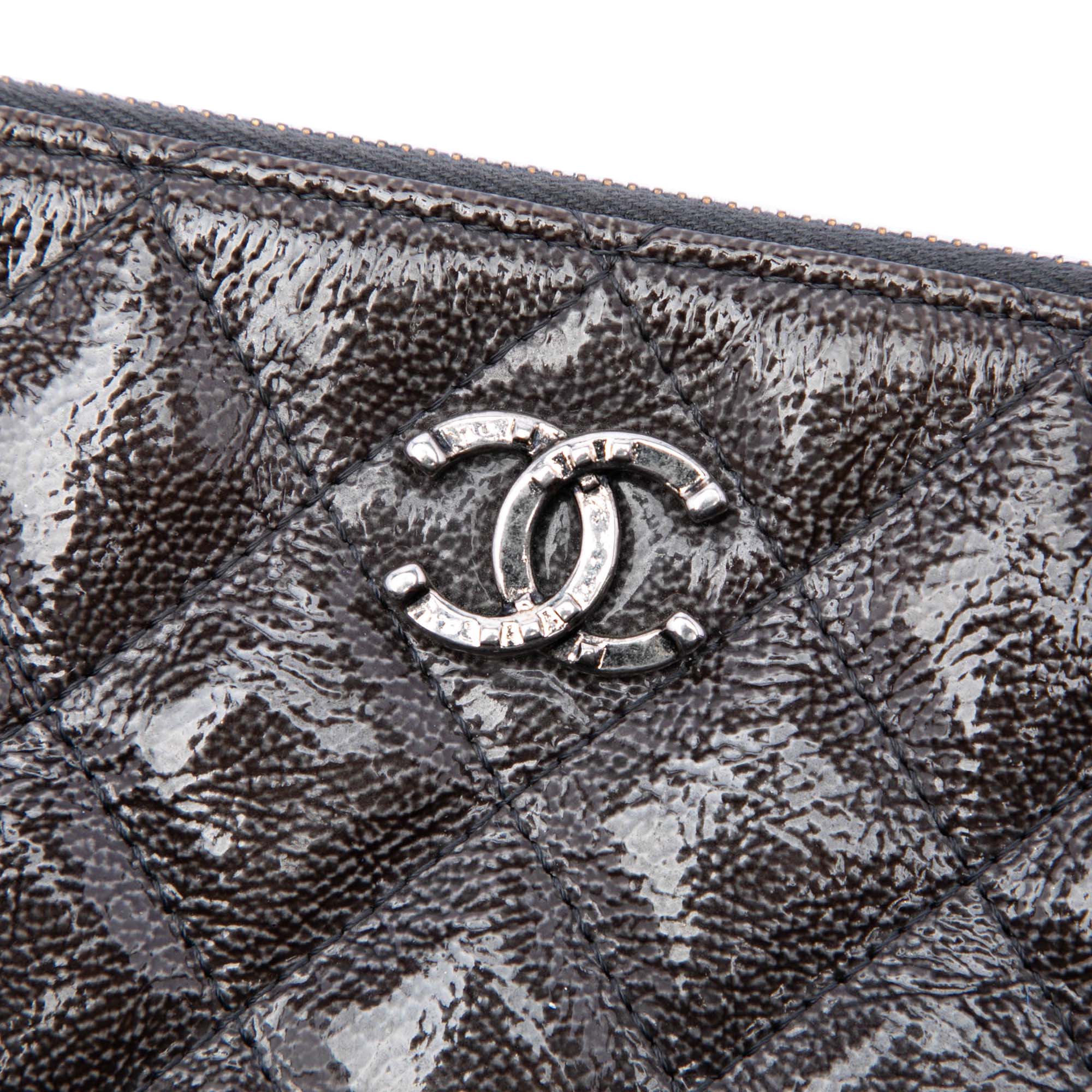Small Quilted Crinkled Patent O Case Clutch - Image 5