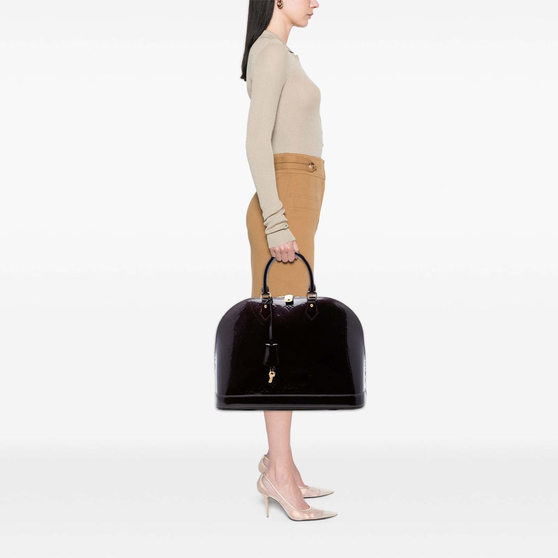 Monogram Vernis Alma GM - Image 7