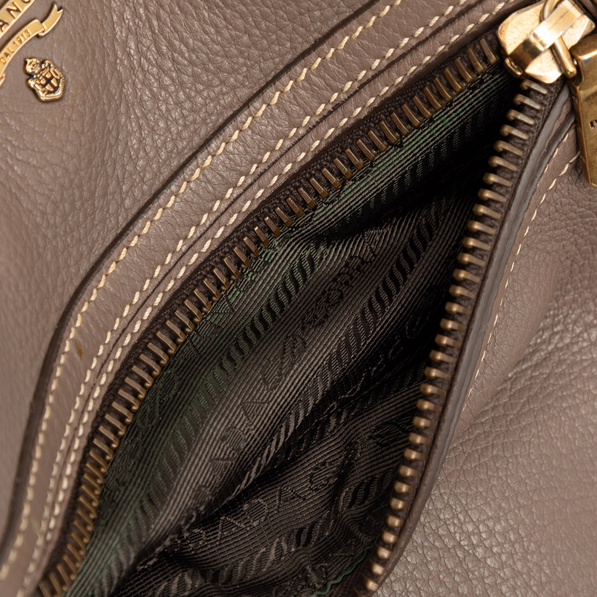 Cervo Open Convertible Tote - Image 6