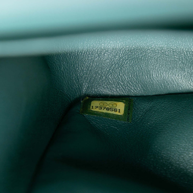 Jumbo Classic Iridescent Caviar Double Flap - Image 6