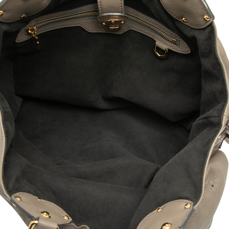 Monogram Mahina L Hobo - Image 4