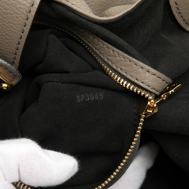 Monogram Mahina L Hobo - Image 6
