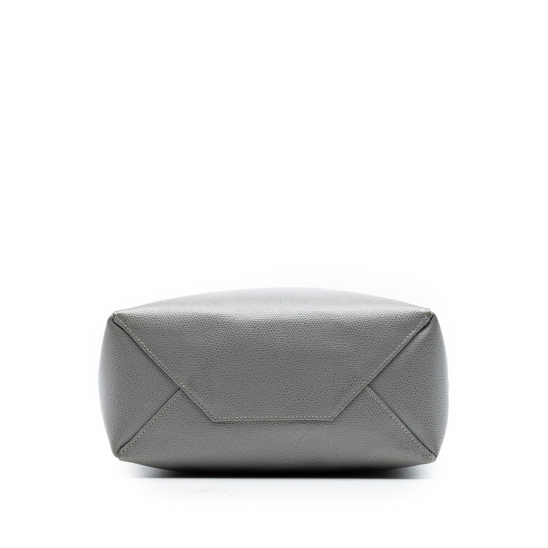 Small Grained Calfskin Vertical Cabas Tote - Image 3