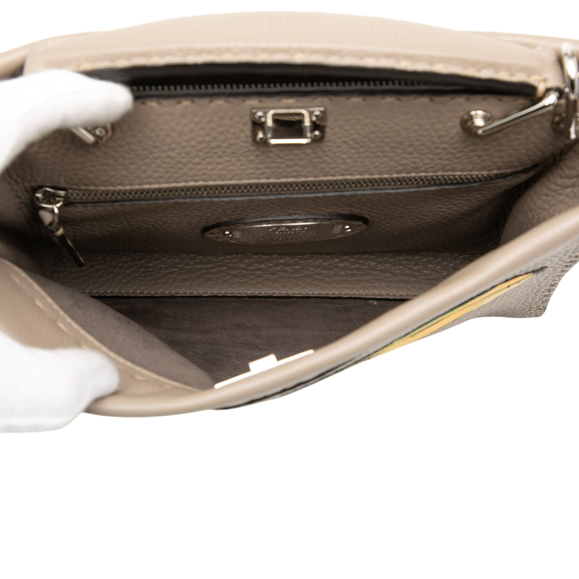 Sue Tilley Mini Calfskin Romano Selleria Banana Peekaboo Iconic Fit Satchel - Image 4