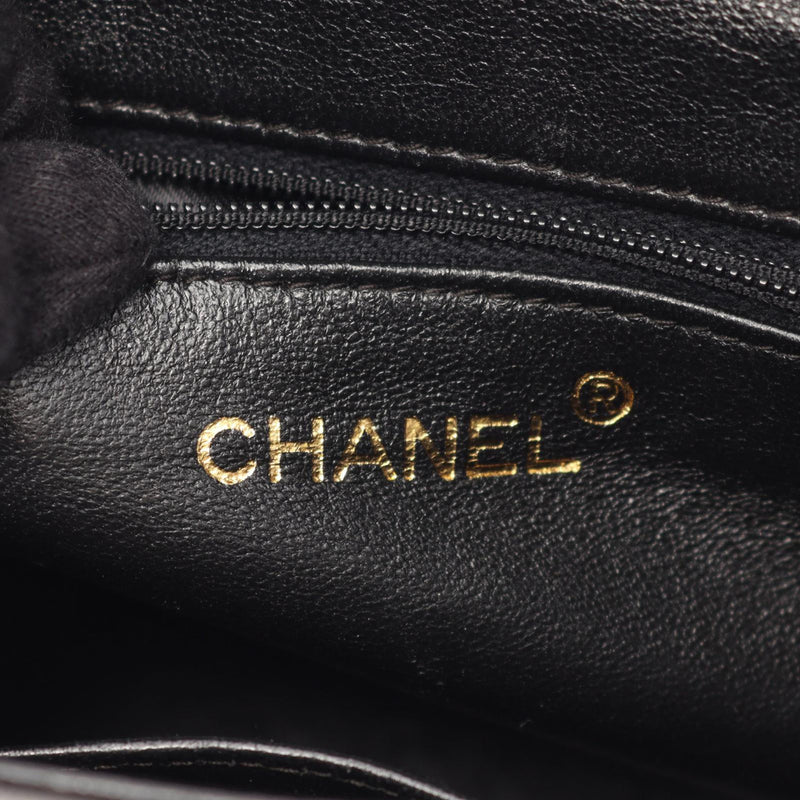 CC Quilted Lambskin Shoulder Bag - Image 4