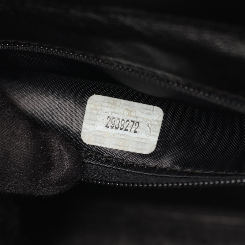CC Quilted Lambskin Shoulder Bag - Image 5