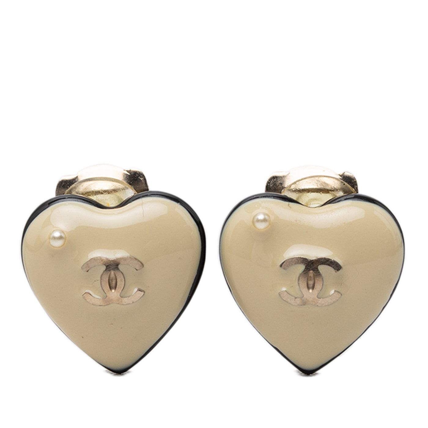 CC Resin Faux Pearl Heart Clip On Earrings - Image 1