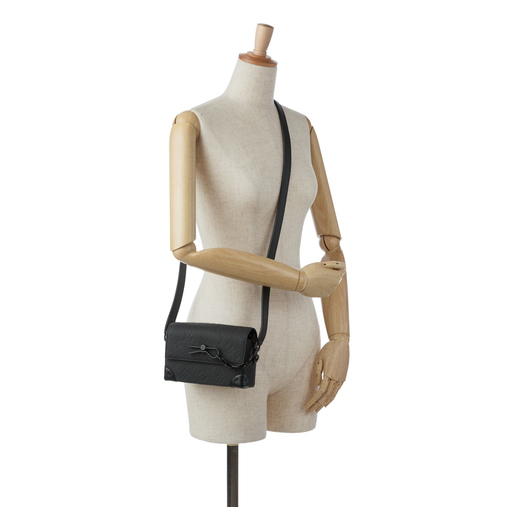 Monogram Taurillon Steamer Wearable Wallet - Image 9