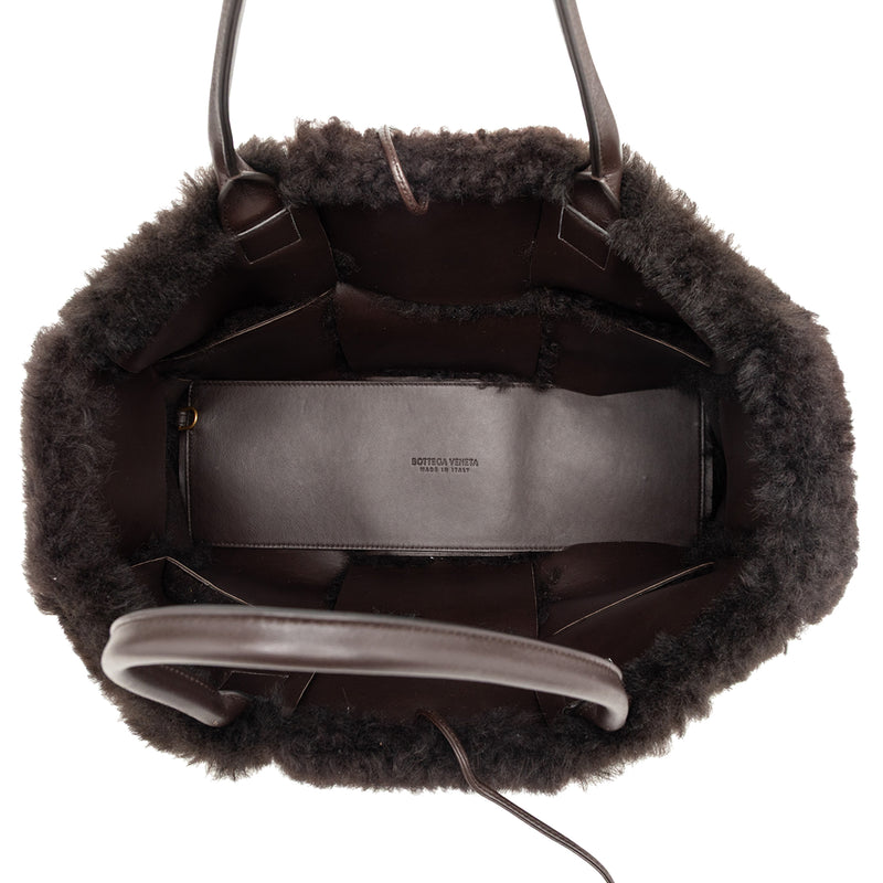 Small Shearling Intrecciato Arco Tote - Image 4