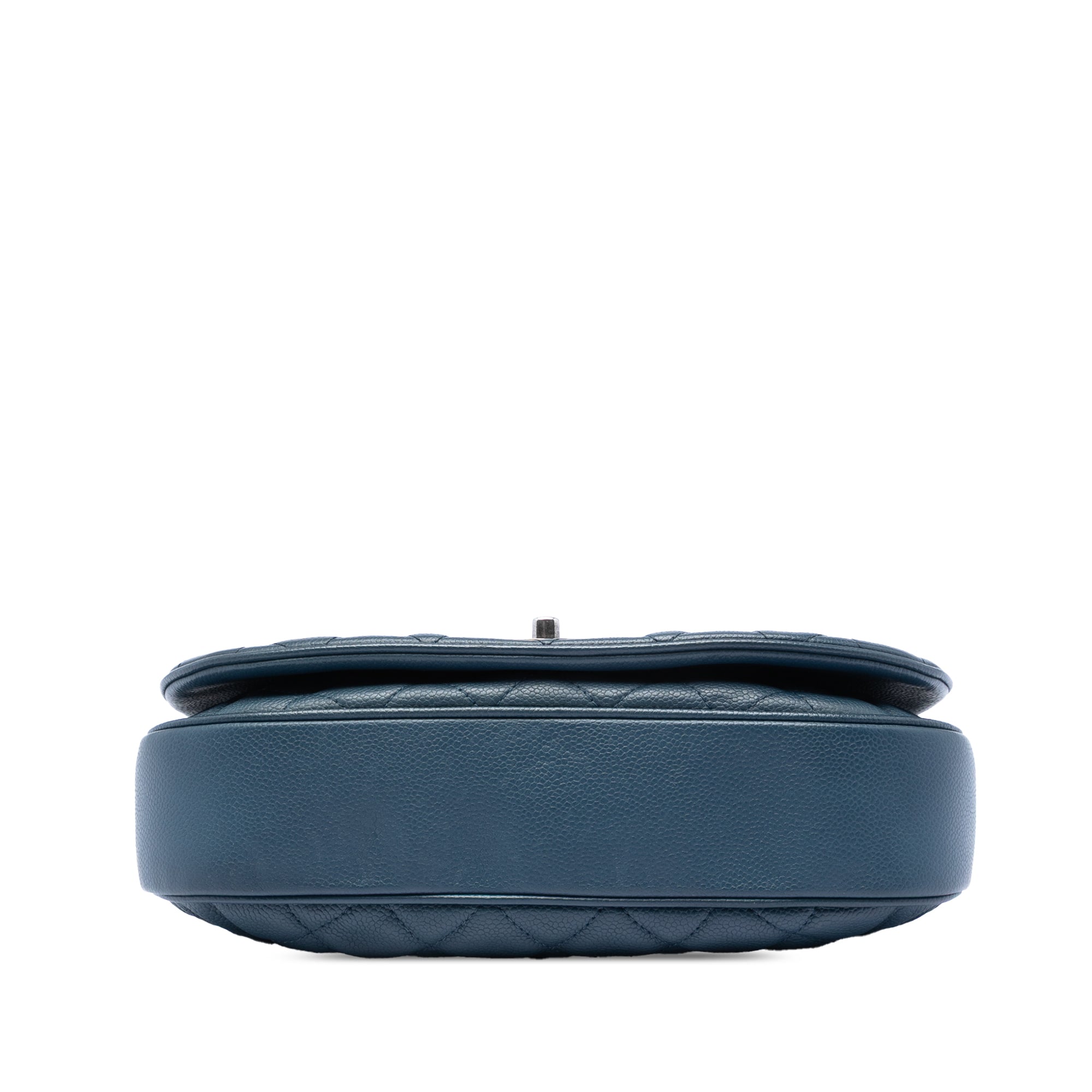 Medium Quilted Caviar Casual Pocket Flap - Image 3