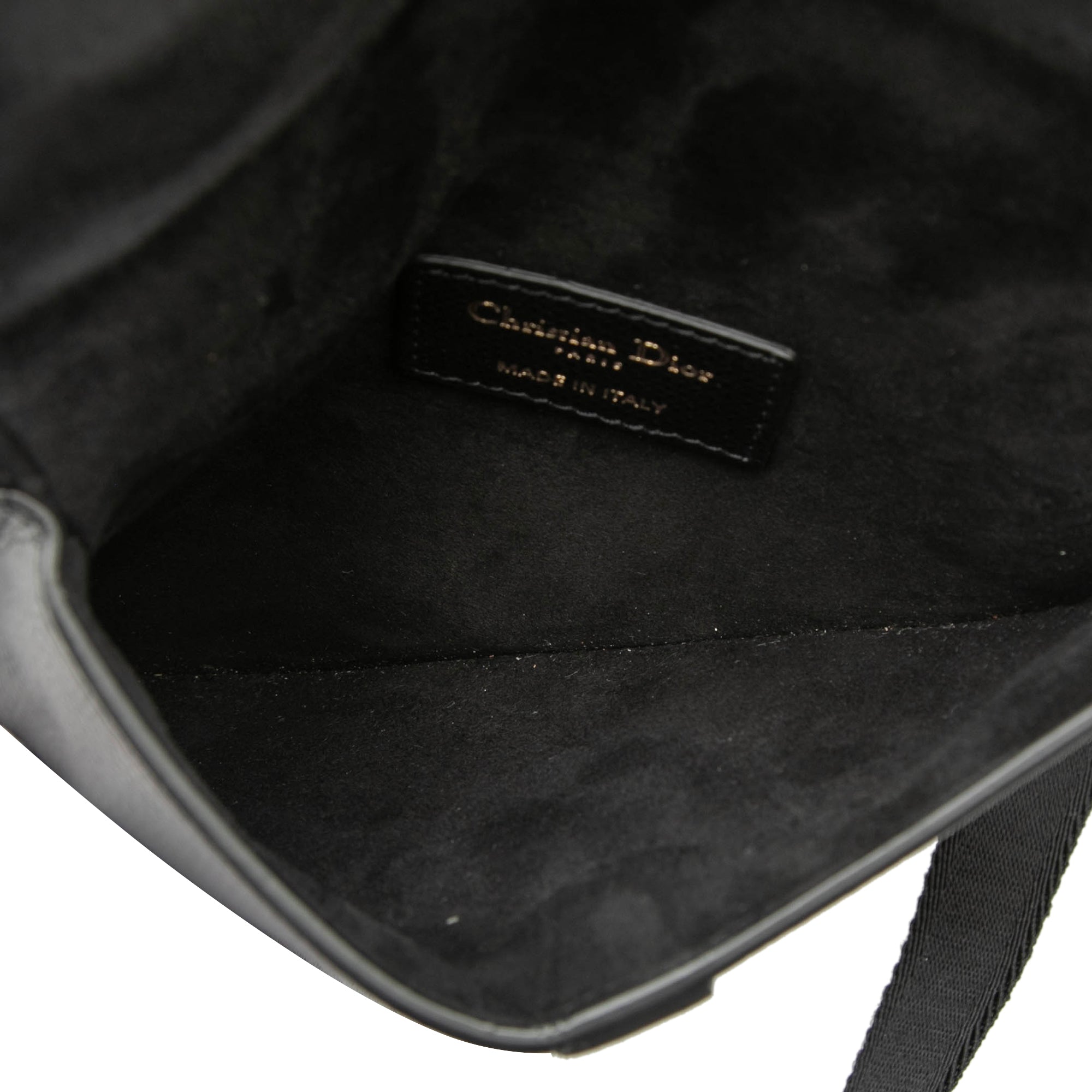 Grained Calfskin Saddle Belt Pouch - Image 4