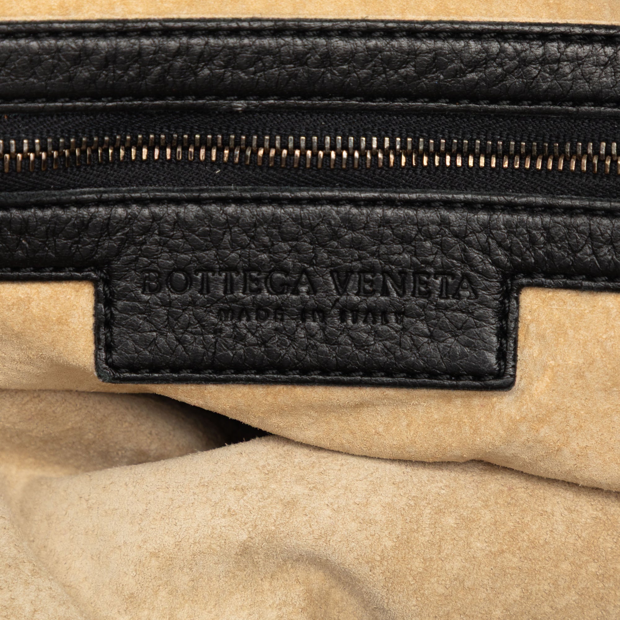 Intrecciato Trimmed Cervo Tote - Image 5