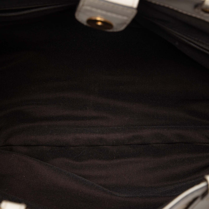GG Canvas Scarlett Tote - Image 4