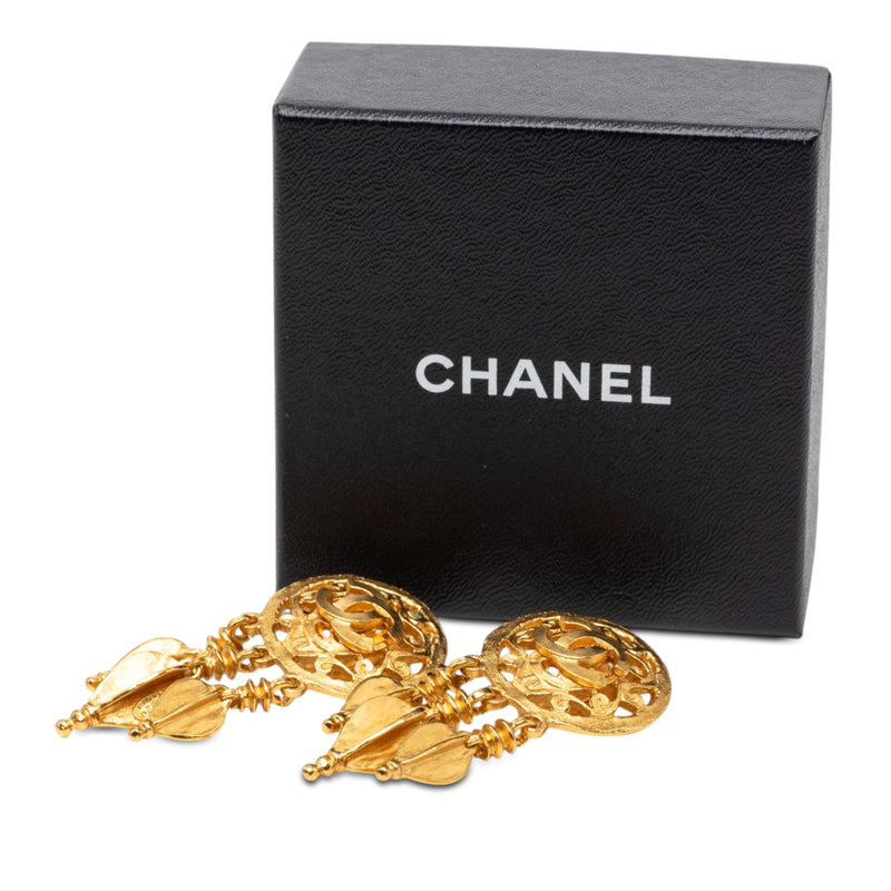 CC Gold Plated Filigree Fringe Drop Clip On Earrings - Image 4