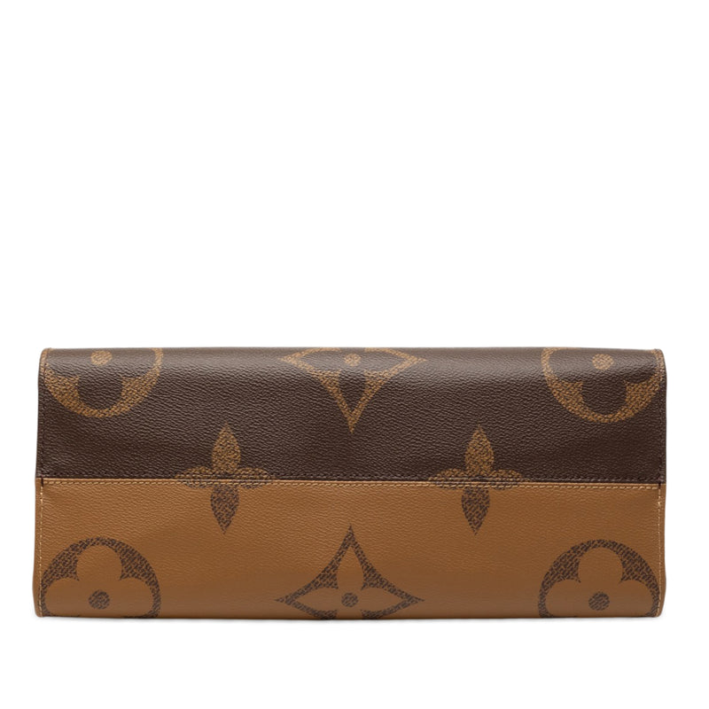 Monogram Reverse Giant OnTheGo MM - Image 3