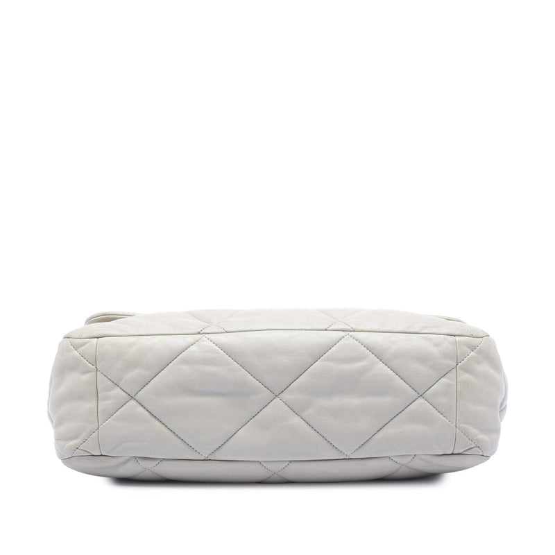 Maxi Lambskin 19 Flap - Image 3