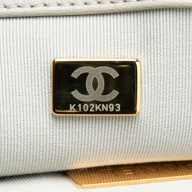 Maxi Lambskin 19 Flap - Image 6