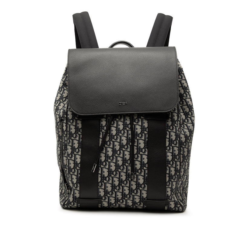 Oblique Canvas Essential Backpack