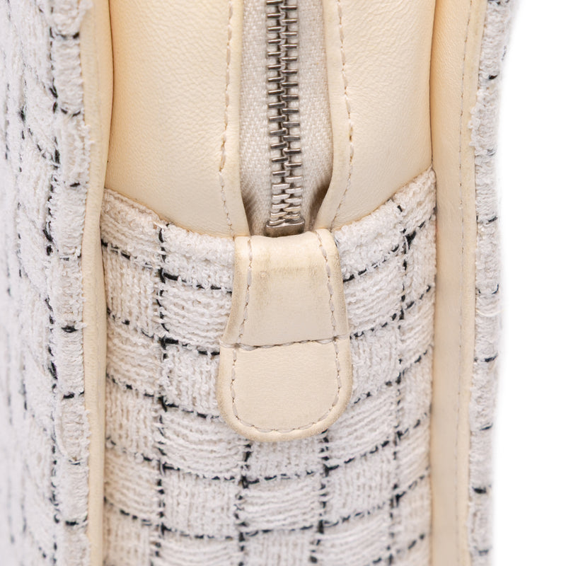 Tweed and Resin Zipped Shopping Bag - Image 8
