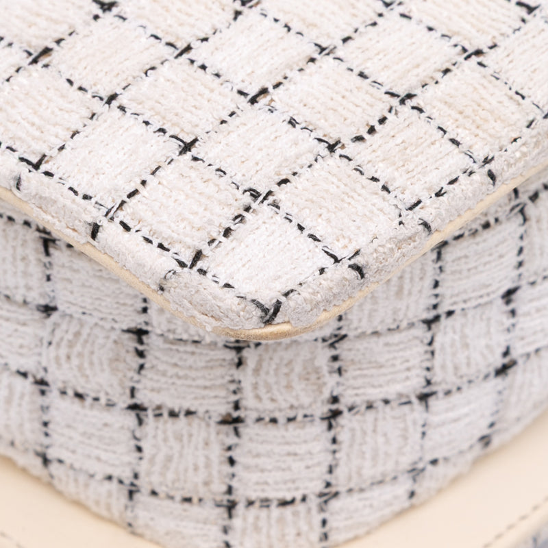 Tweed and Resin Zipped Shopping Bag - Image 9