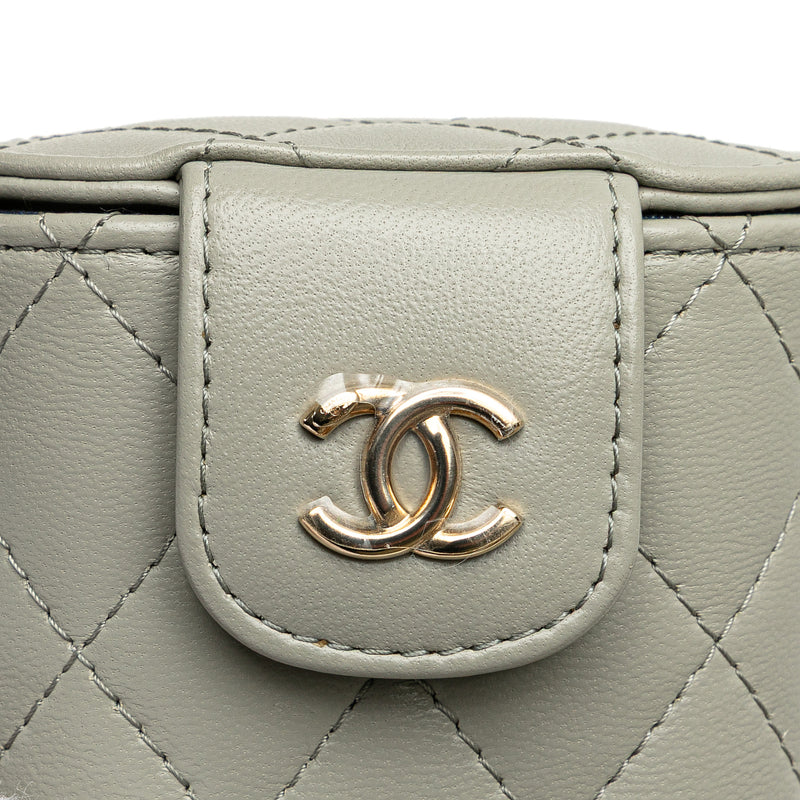 Mini Lambskin Elegant Chain Vanity Case - Image 9